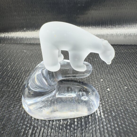 Vintage 1980s Clear Frosted Glass Bear on a Wave Figurine Small Glass Decor VTG - Picture 6 of 8